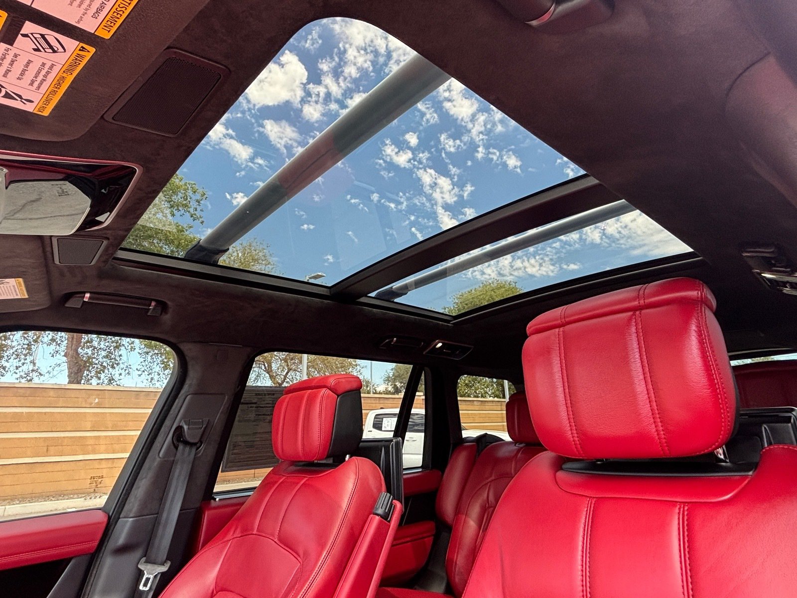 Used 2019 Land Rover Range Rover Long Wheelbase Autobiography AWD/4WD image 28