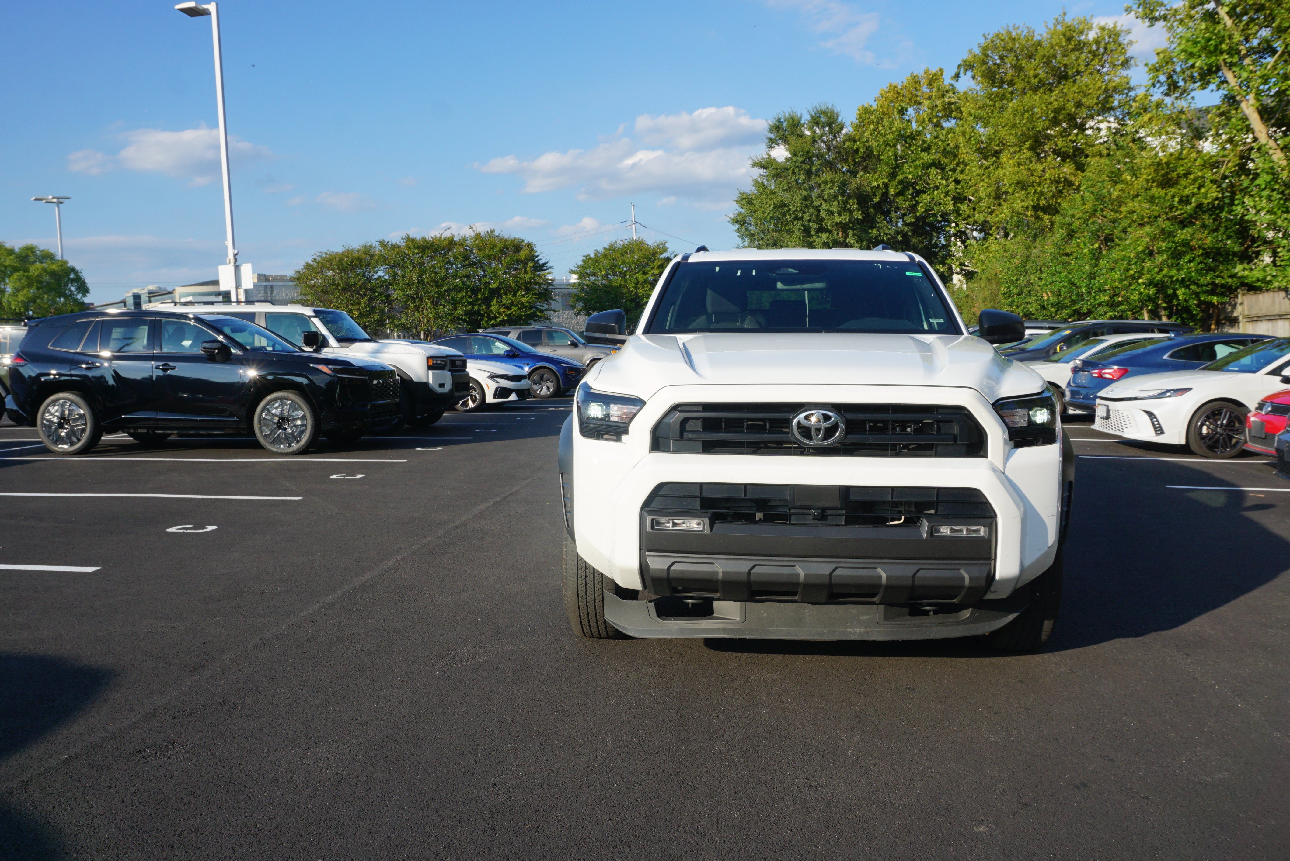 Used 2025 Toyota 4Runner SR5 AWD/4WD image 2