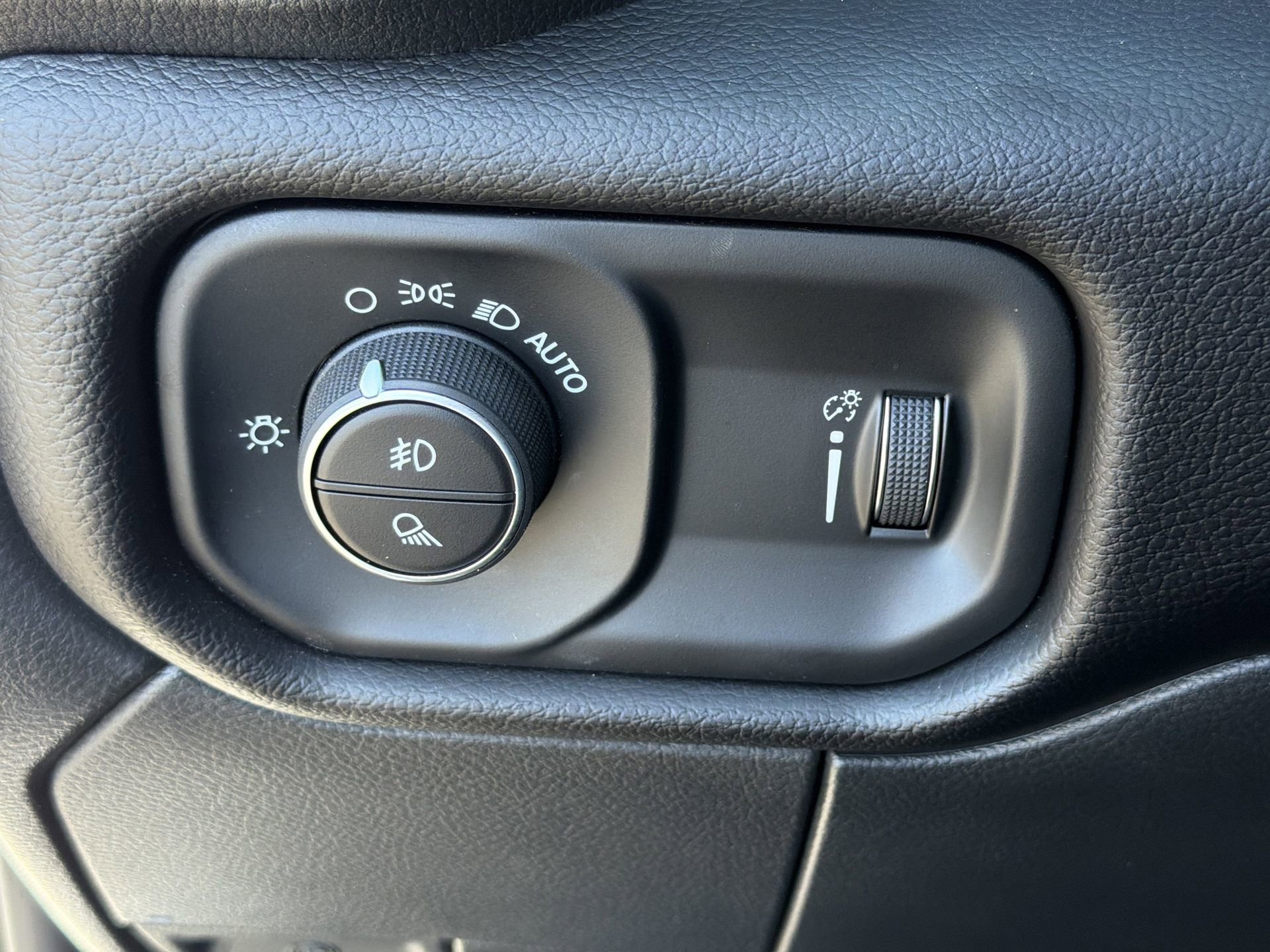 Used 2024 RAM 2500 Big Horn w/ Bed Utility Group image 12