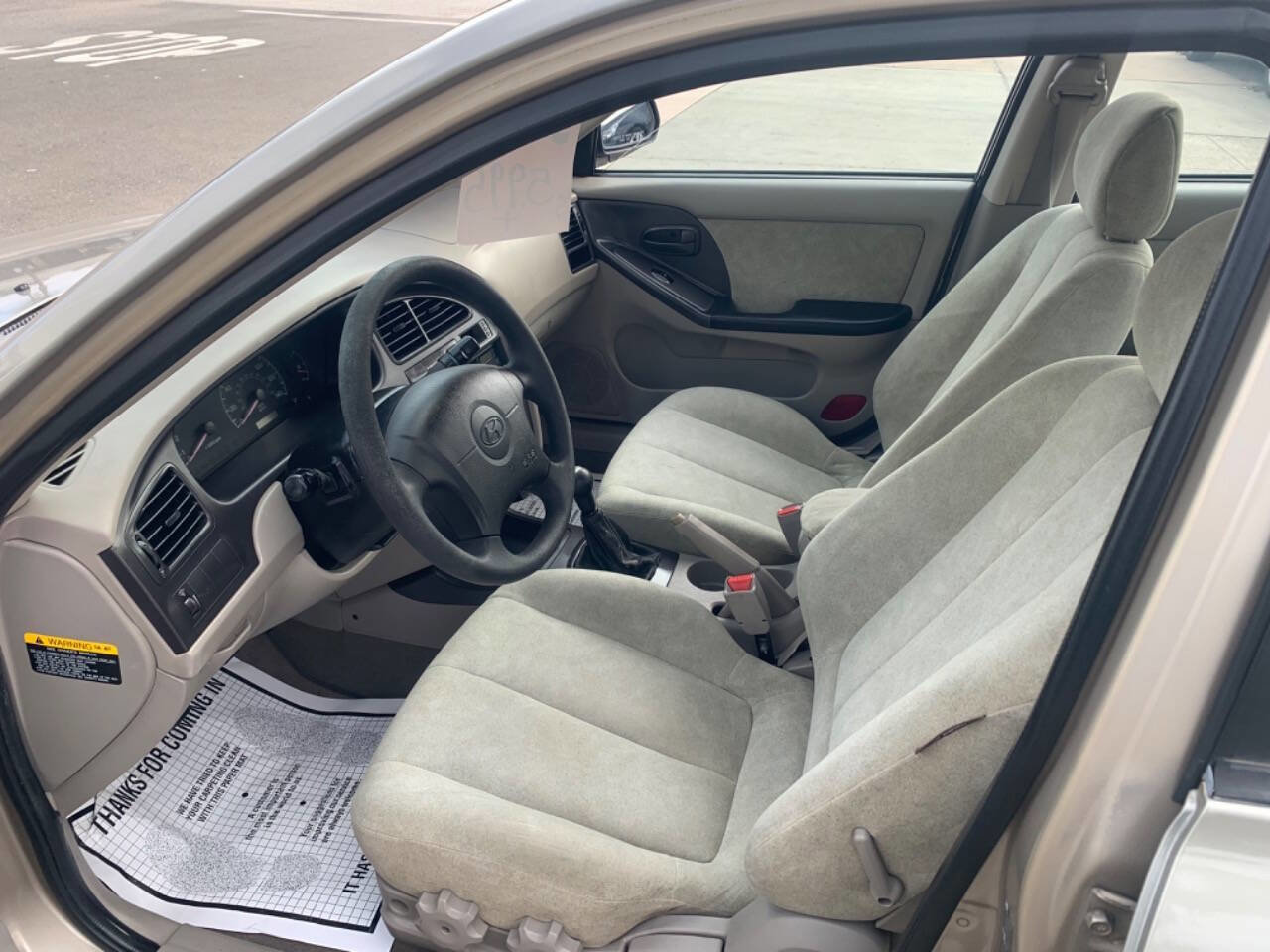 Used 2003 Hyundai Elantra GLS FWD image 12
