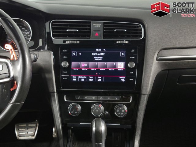 Used 2019 Volkswagen GTI SE FWD image 21