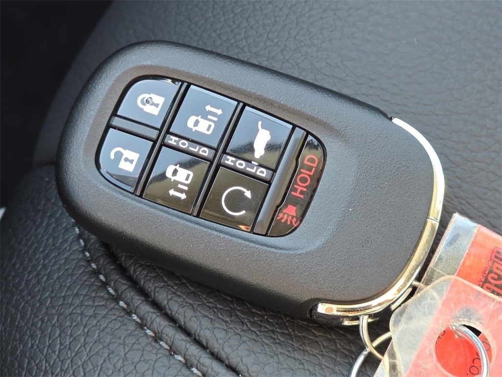 New 2026 Honda Odyssey Touring image 34