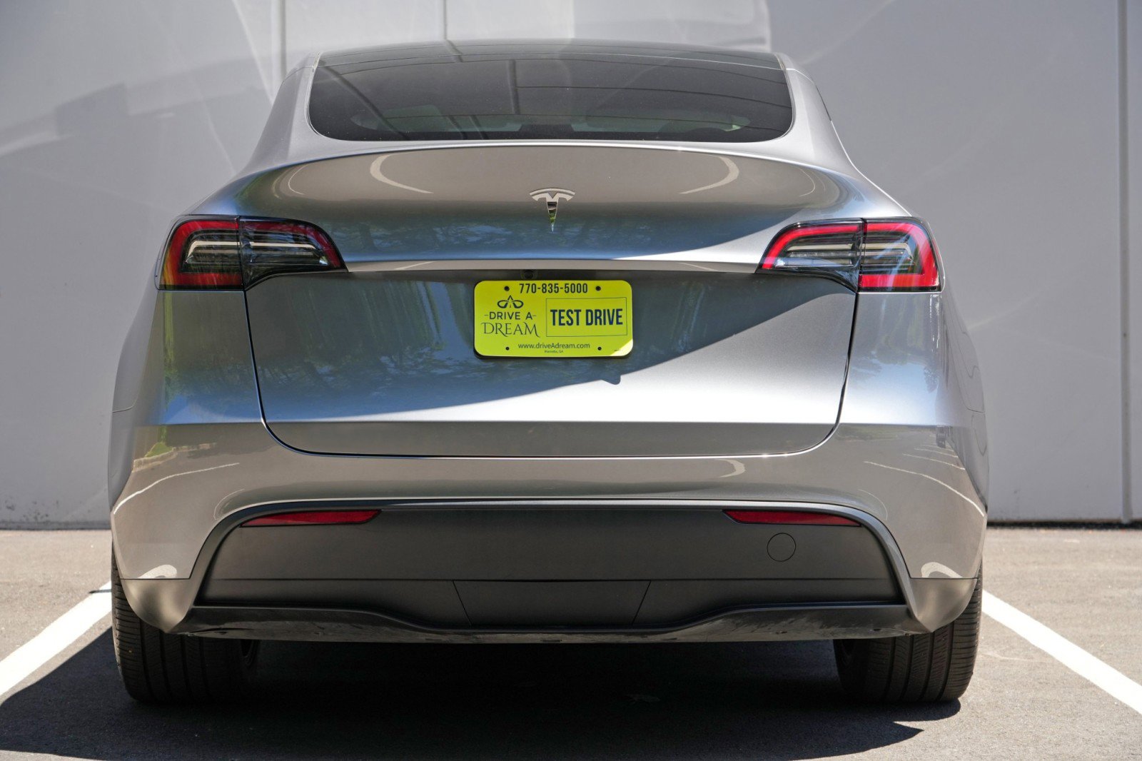 Used 2024 Tesla Model Y Long Range RWD image 11
