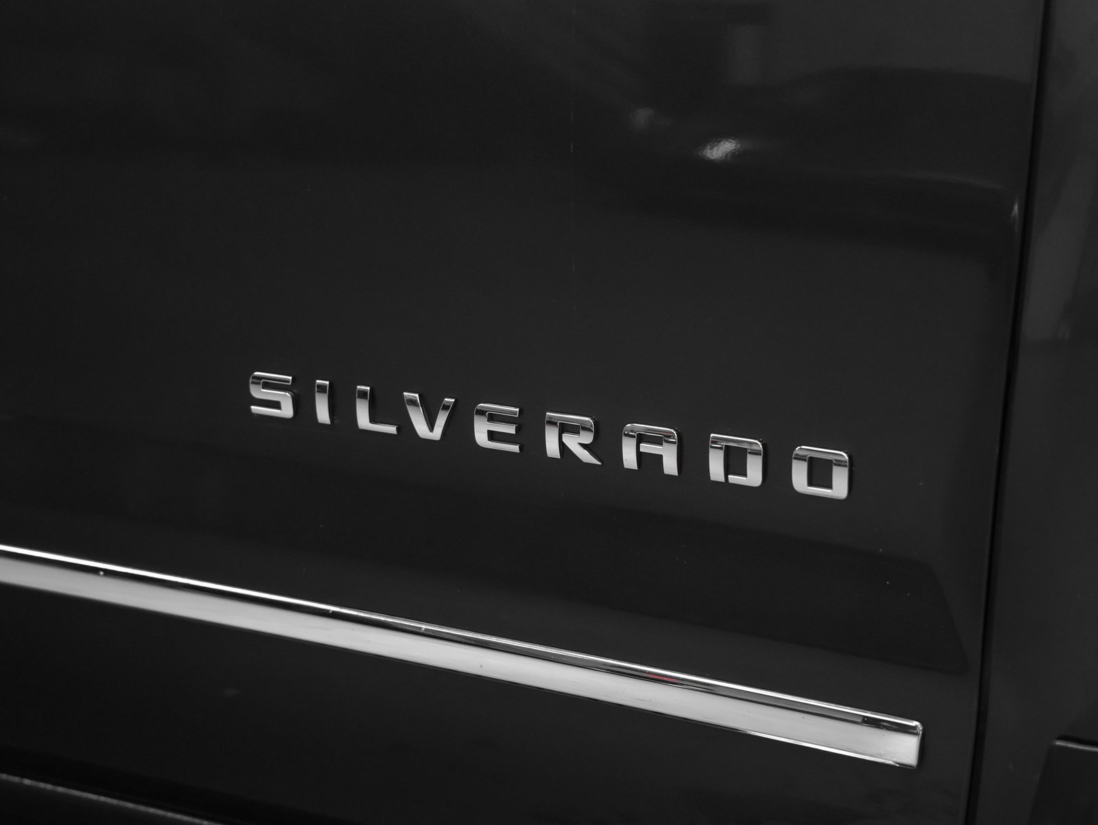 Used 2017 Chevrolet Silverado 1500 LTZ w/ Sport Package image 18