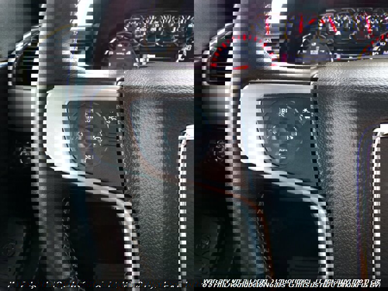 Used 2015 GMC Yukon XL SLE w/ Convenience Package image 40