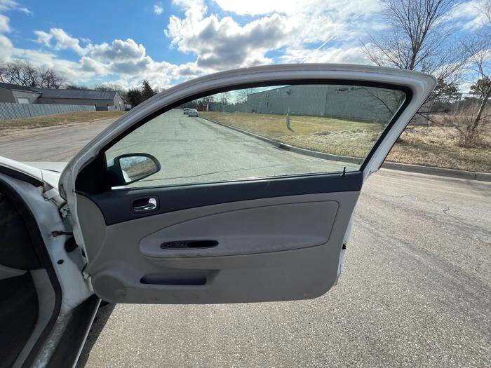 Used 2007 Chevrolet Cobalt LT image 28