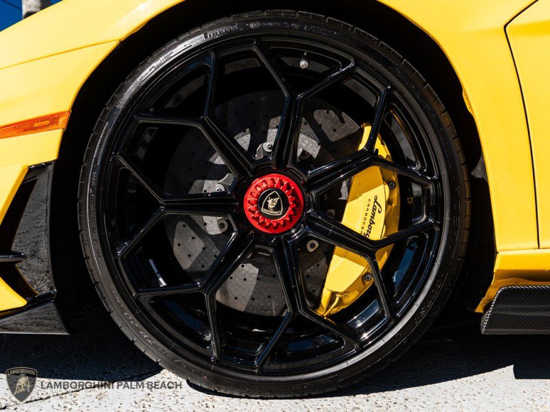 Used 2021 Lamborghini Aventador SVJ image 47