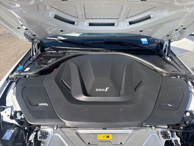Used 2025 BMW i4 eDrive40 image 36