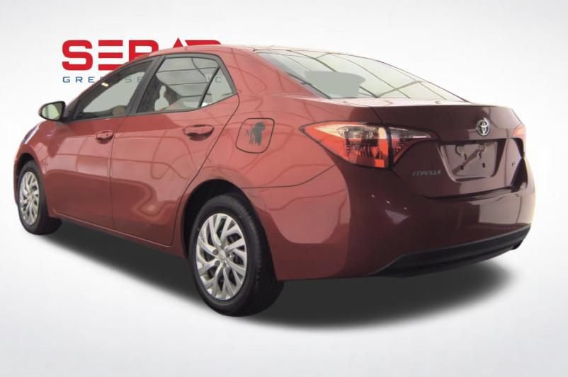 Used 2018 Toyota Corolla LE FWD image 3