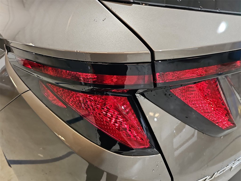 New 2026 Hyundai Tucson Blue SE image 32