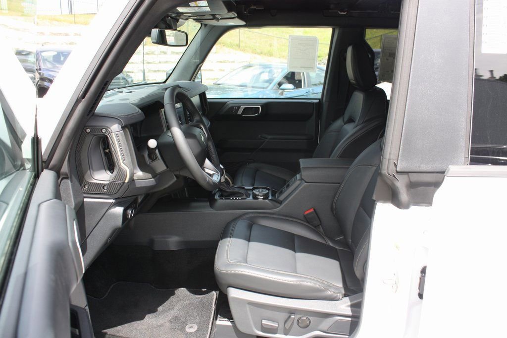 New 2025 Ford Bronco Badlands w/ Sasquatch Package image 16