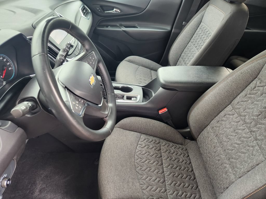Used 2024 Chevrolet Equinox LT AWD/4WD image 4