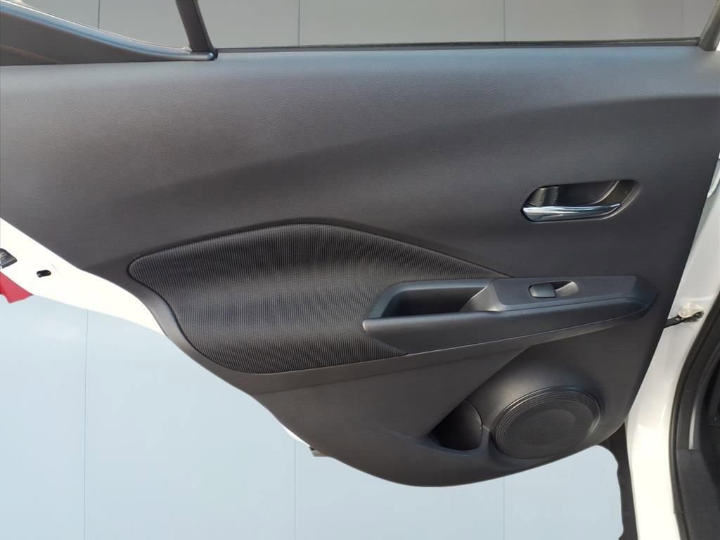 Used 2024 Nissan Kicks SV image 25