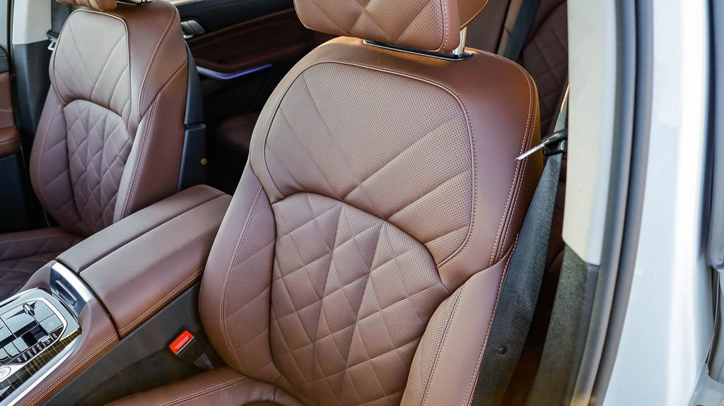 Used 2026 BMW X7 xDrive40i image 31