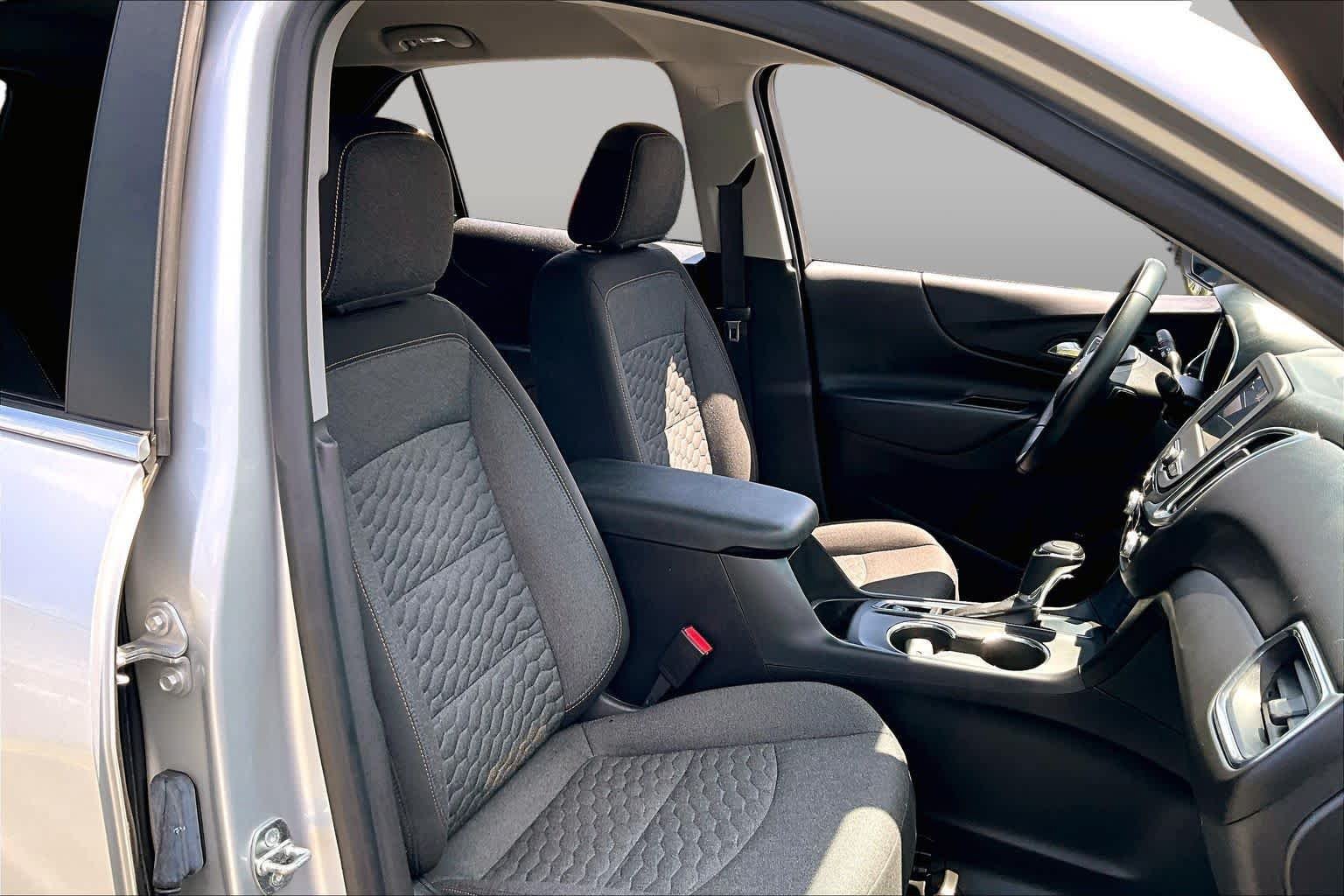 Used 2021 Chevrolet Equinox LT FWD image 9
