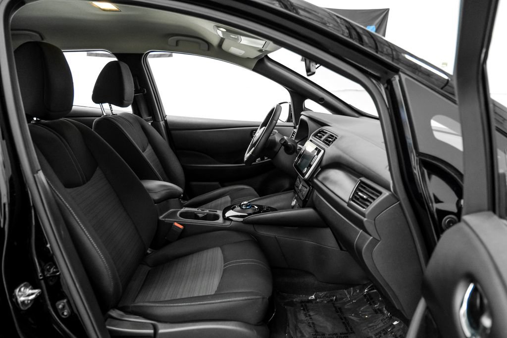 Used 2025 Nissan Leaf SV Plus FWD image 32