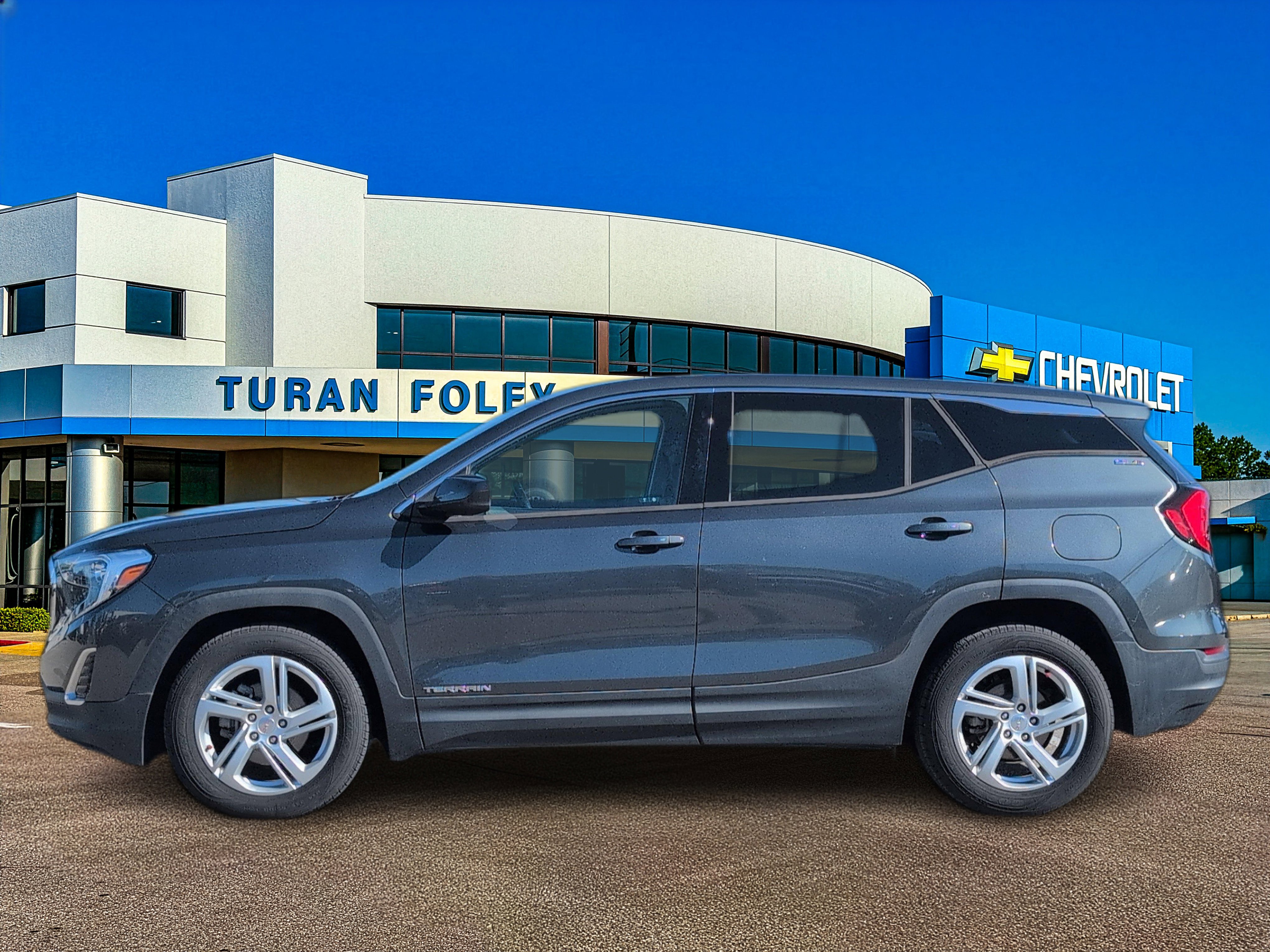 Used 2020 GMC Terrain SLE image 2