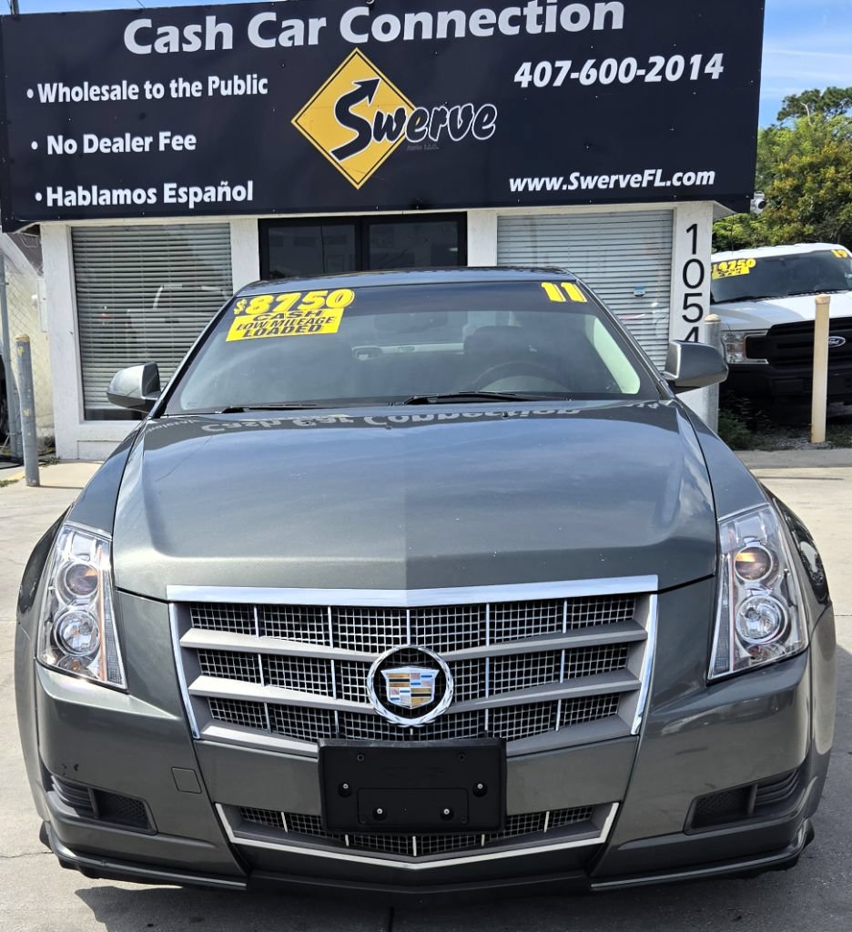 Used 2011 Cadillac CTS Luxury RWD image 3