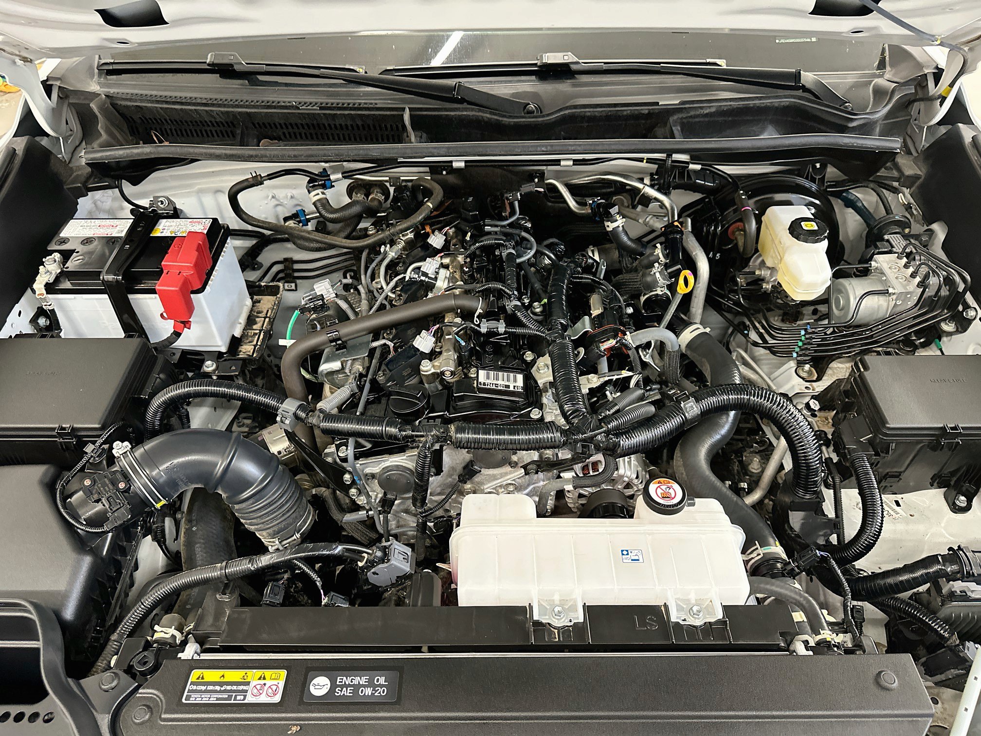 Used 2025 Toyota 4Runner SR5 AWD/4WD image 33