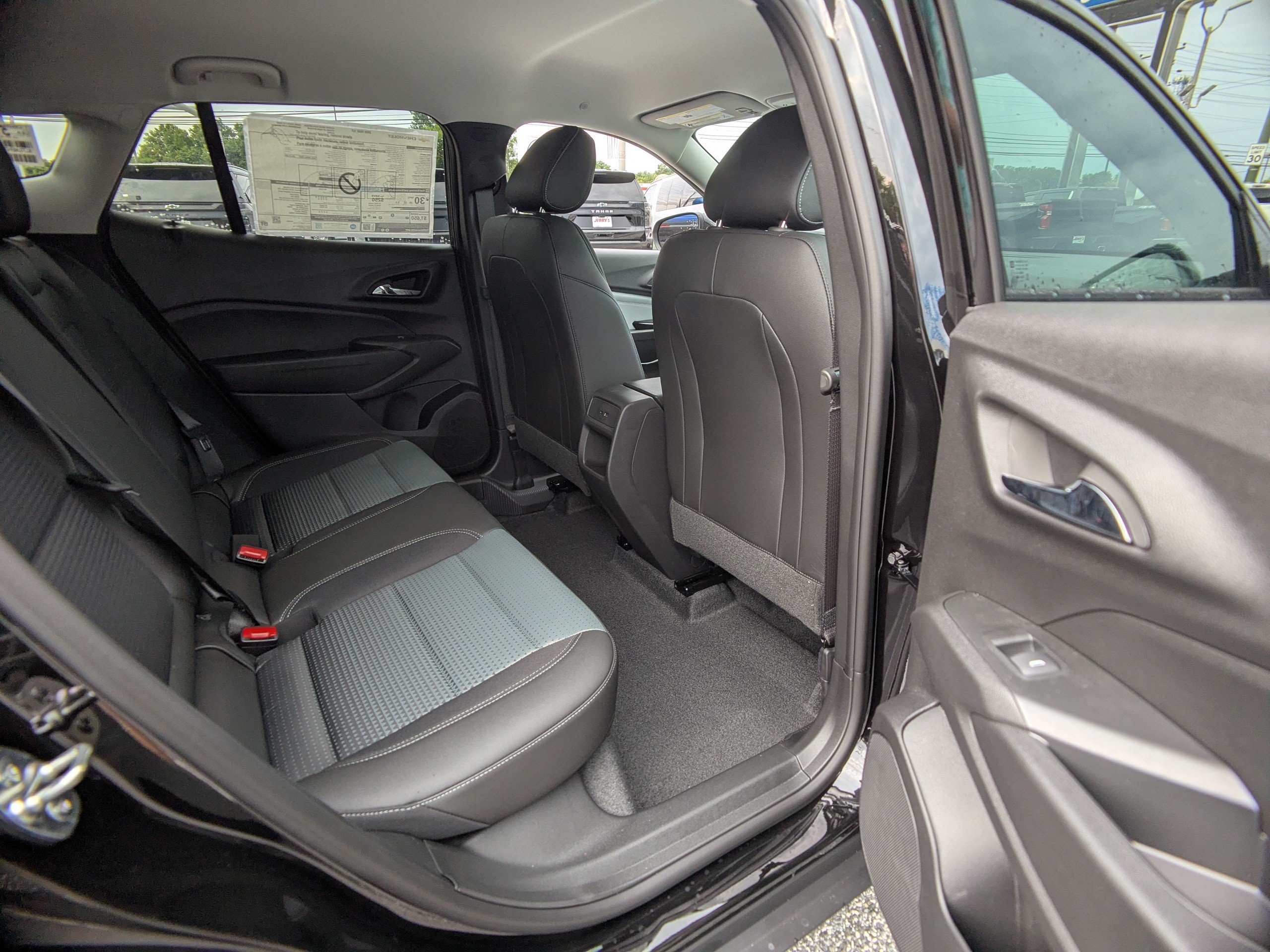 New 2026 Chevrolet Trax LT FWD image 11
