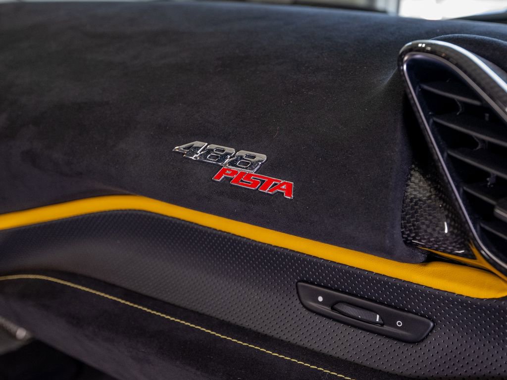 Certified 2019 Ferrari 488 Pista Coupe RWD image 17