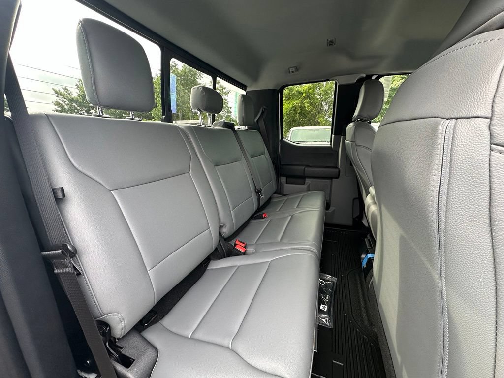 New 2026 Ford F550 4x4 Supercab Super Duty image 28