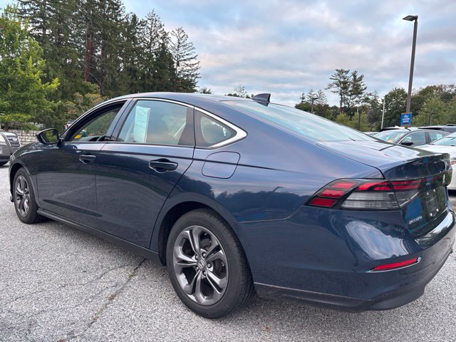 Certified 2023 Honda Accord EX image 5