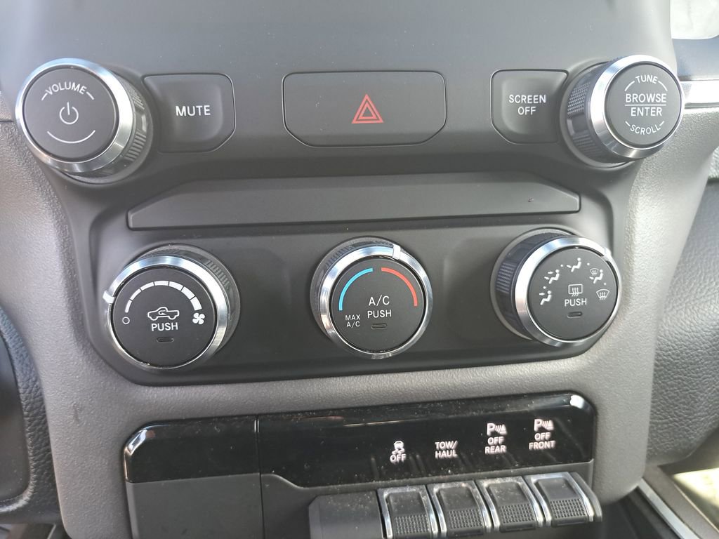 Certified 2022 RAM 1500 Big Horn image 21