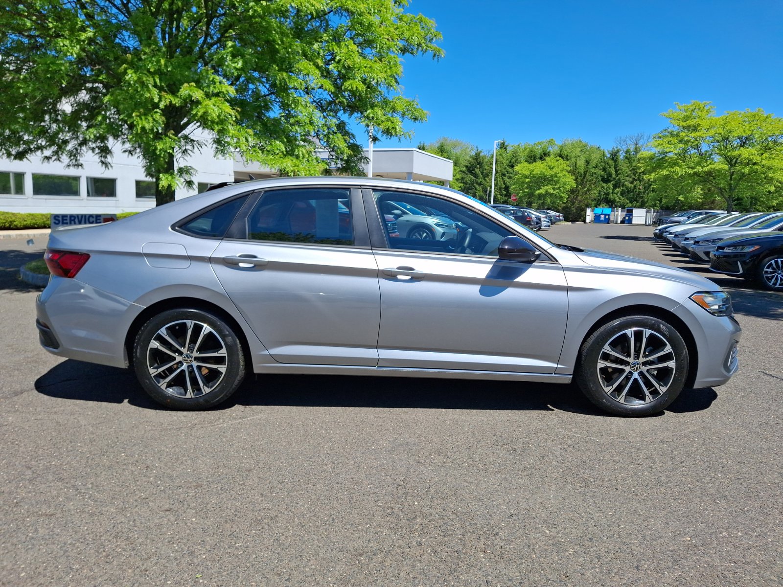 Certified 2022 Volkswagen Jetta Sport FWD image 7