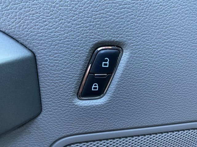 Used 2015 Ford F150 XLT w/ Equipment Group 301A Mid image 11