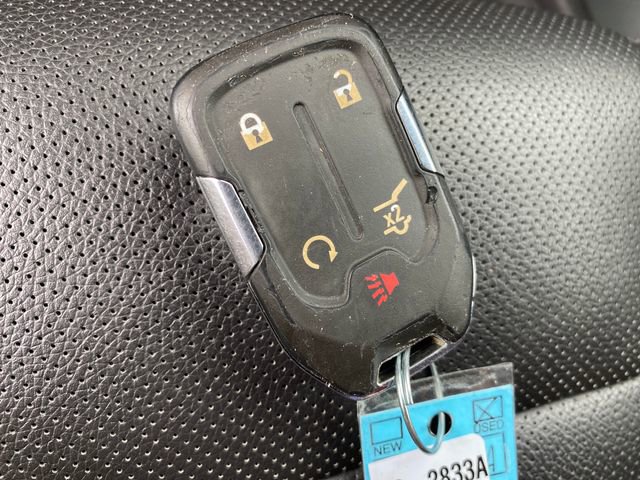 Used 2022 GMC Acadia SLT w/ LPO, Floor Liner Package FWD image 25