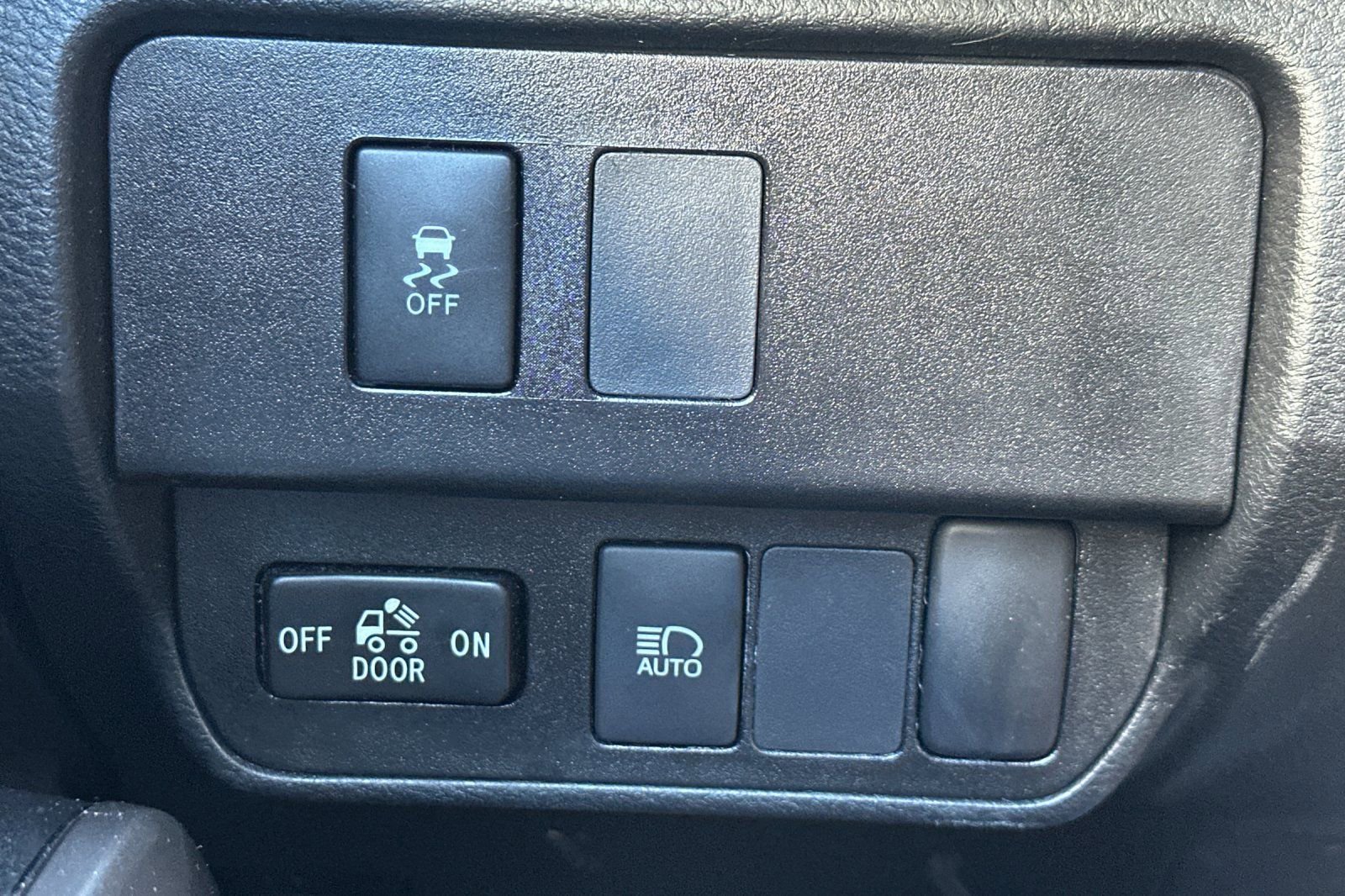 Certified 2022 Toyota Tacoma SR5 image 41