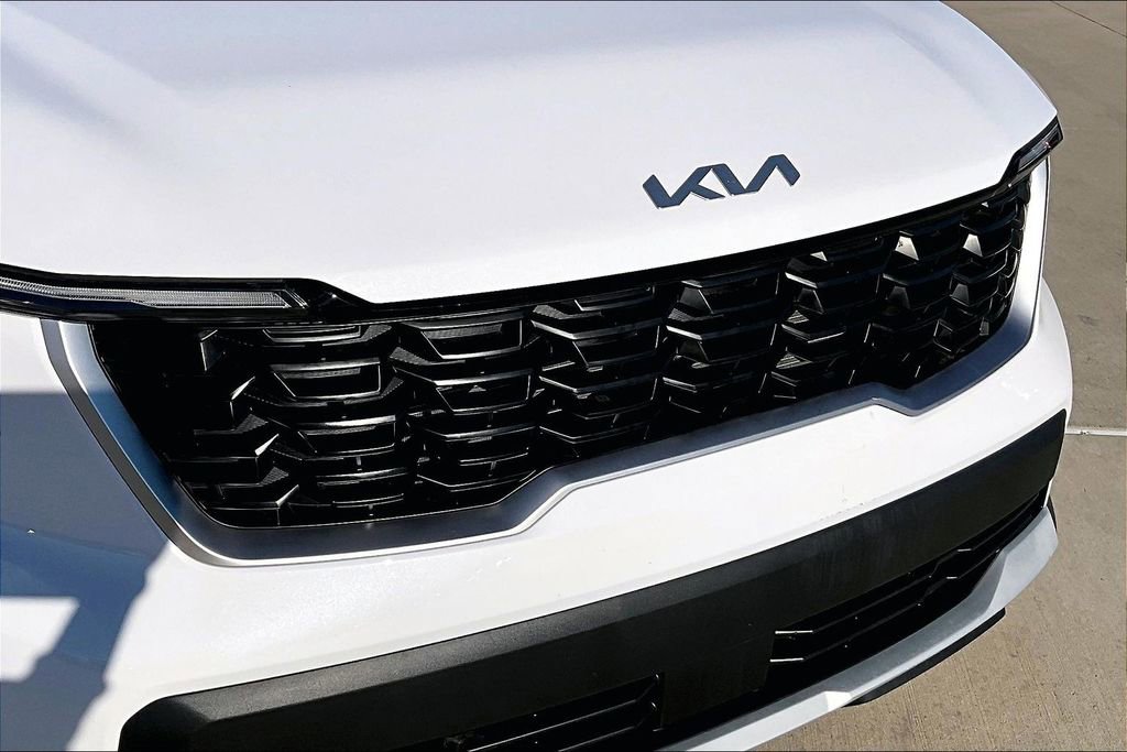 Used 2025 Kia Sorento LX image 35