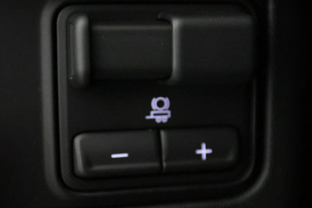 Used 2026 GMC Yukon XL AT4 Ultimate w/ LPO, Floor Liner Package image 30