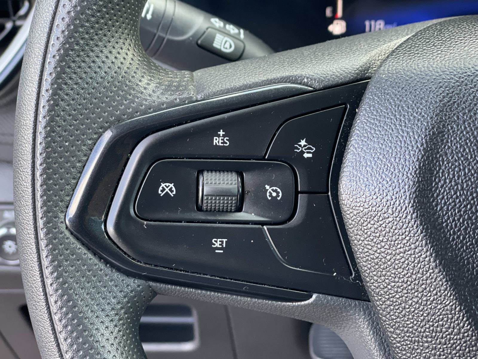 Used 2025 Chevrolet TrailBlazer LT image 11