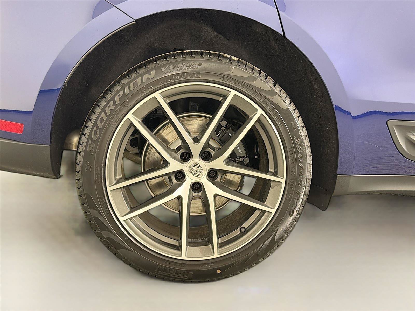 Certified 2026 Porsche Macan Turbo AWD/4WD image 13