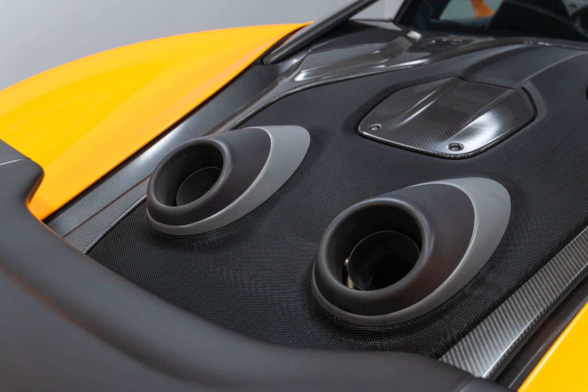 Used 2019 McLaren 600LT RWD image 48