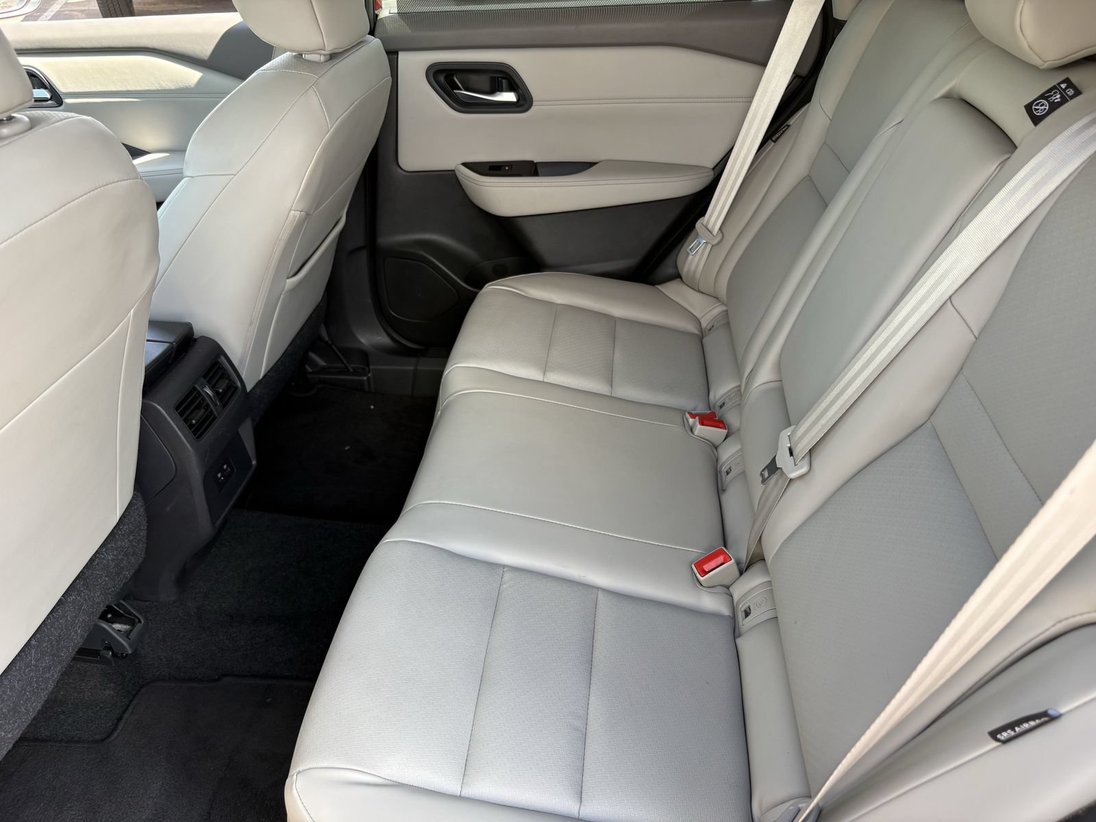Used 2023 Nissan Rogue SV w/ SV Premium B Package FWD image 21