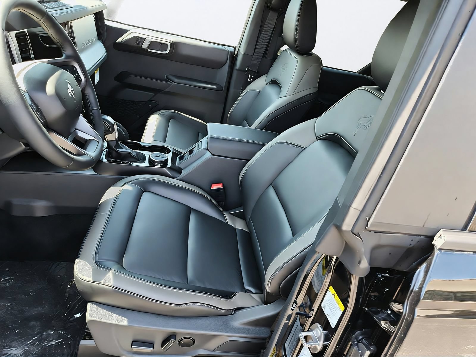 New 2026 Ford Bronco Outer Banks w/ Sasquatch Package AWD/4WD image 12