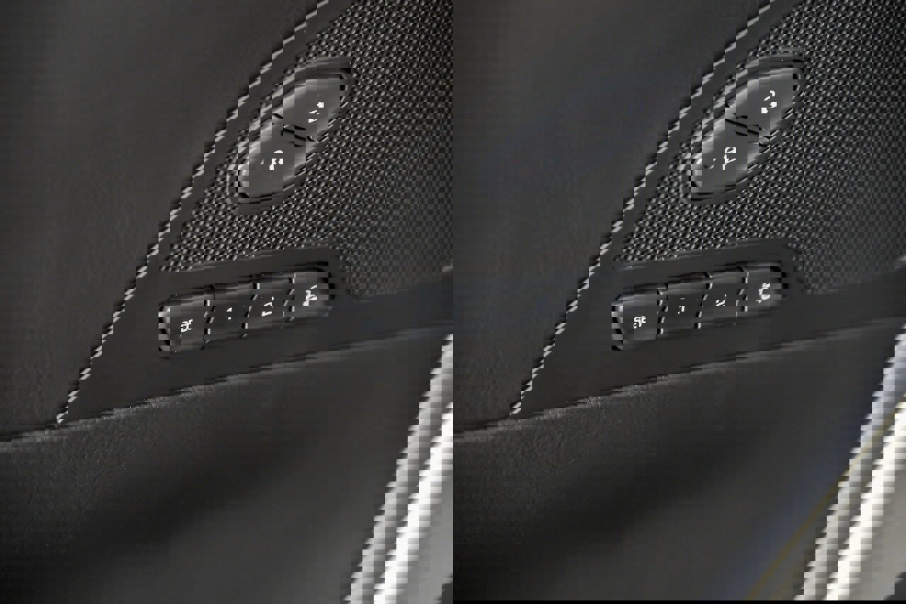 Used 2015 Chevrolet Corvette Z06 w/ Z07 Performance Package image 19