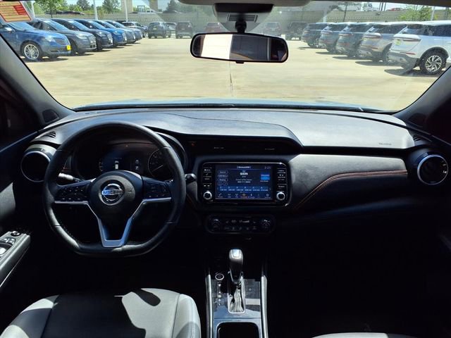 Used 2021 Nissan Kicks SR w/ SR Premium Package image 6
