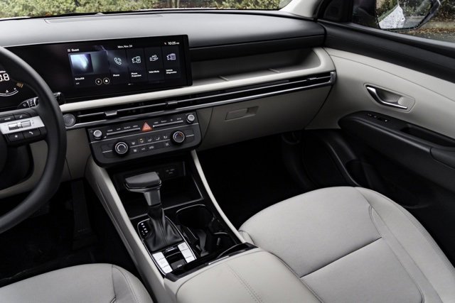 New 2026 Hyundai Tucson SE image 23