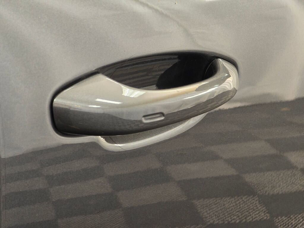 Certified 2025 Porsche Cayenne image 31