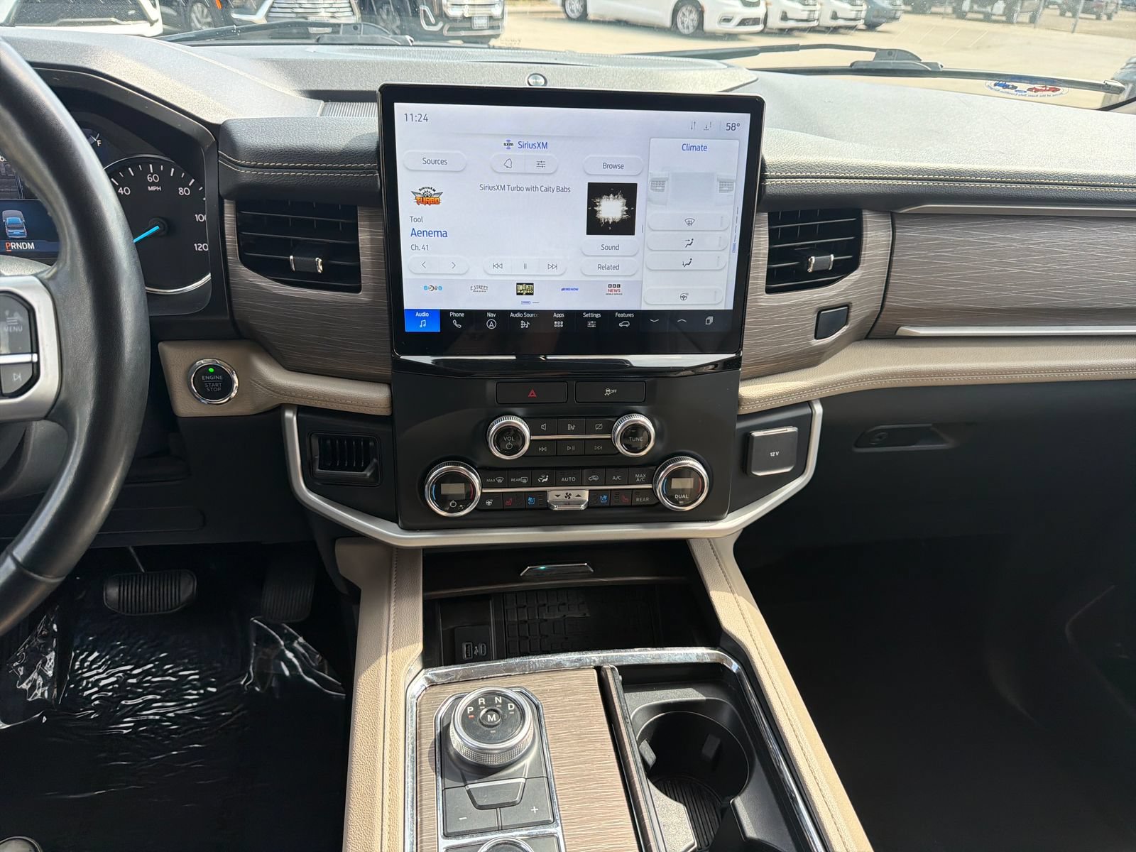 Used 2022 Ford Expedition Max Limited AWD/4WD image 27