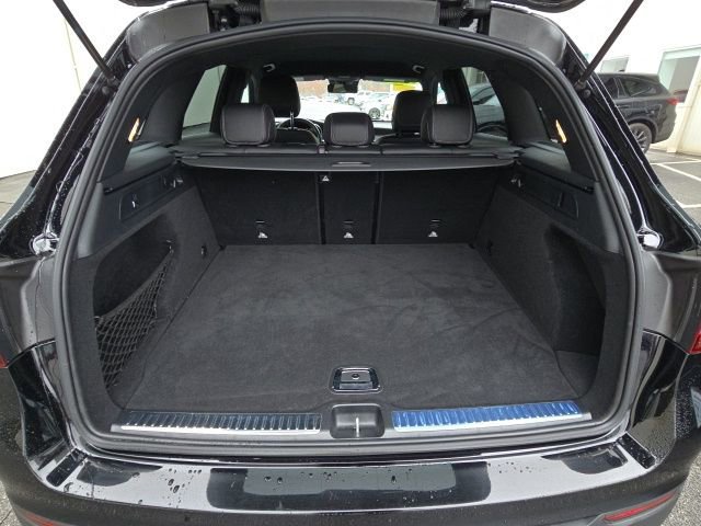 Used 2022 Mercedes-Benz GLC 300 4MATIC w/ Premium Package Lite image 9