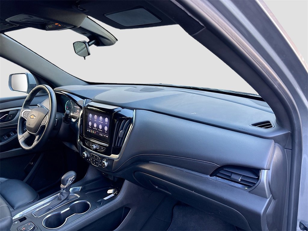 Used 2023 Chevrolet Traverse LT image 29