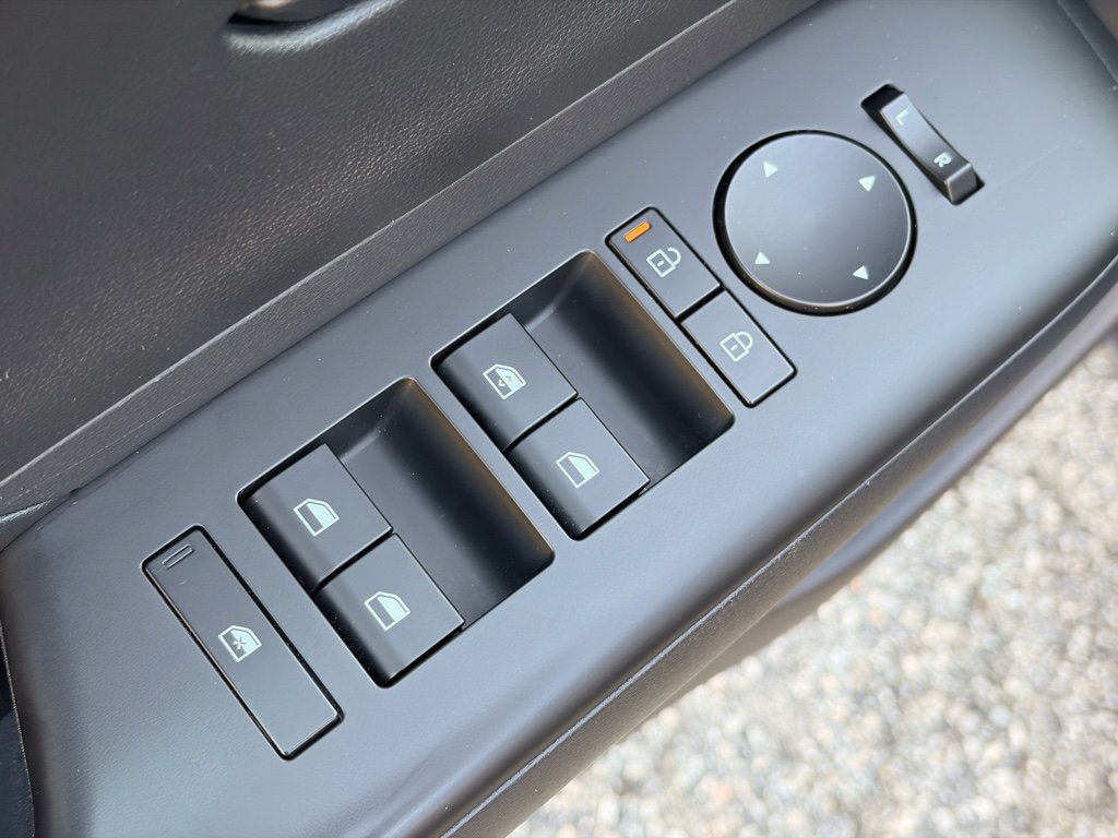 Used 2024 Hyundai Kona SEL image 7