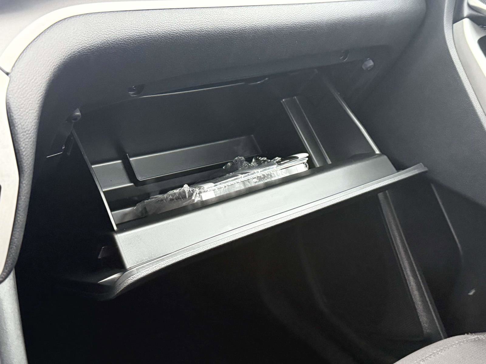 Used 2022 Ford Explorer XLT image 31