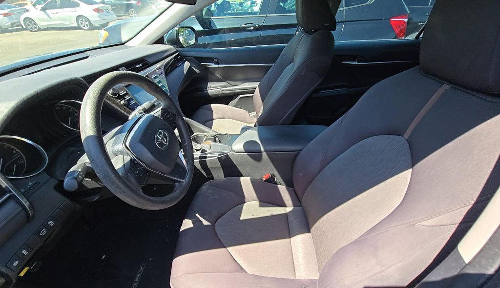 Used 2020 Toyota Camry LE FWD image 8
