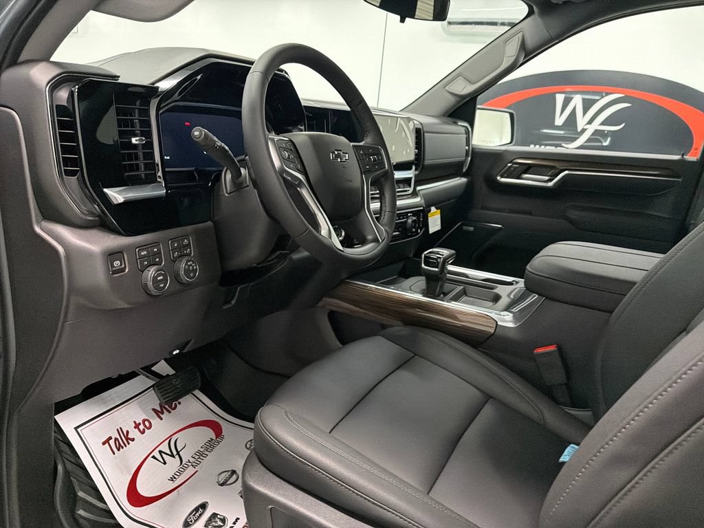 New 2026 Chevrolet Silverado 1500 LT Trail Boss w/ LT Trail Boss Premium Package AWD/4WD image 11